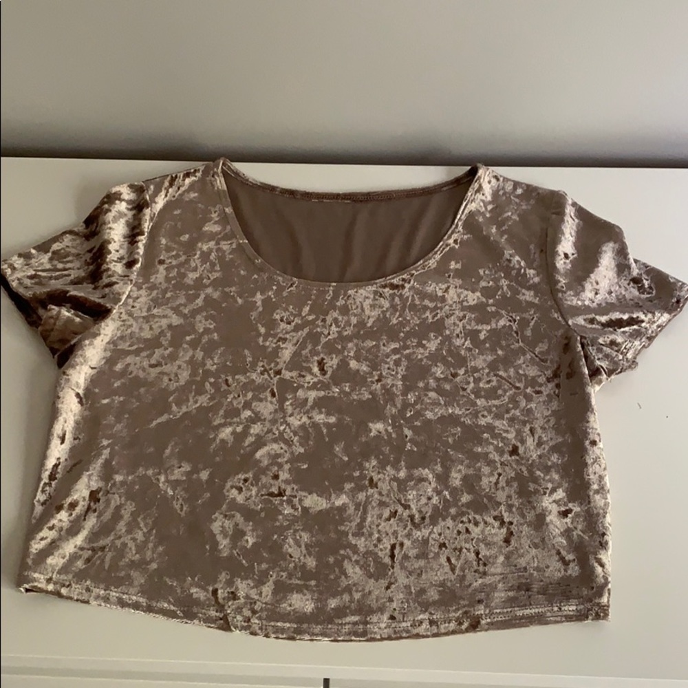 Crop top